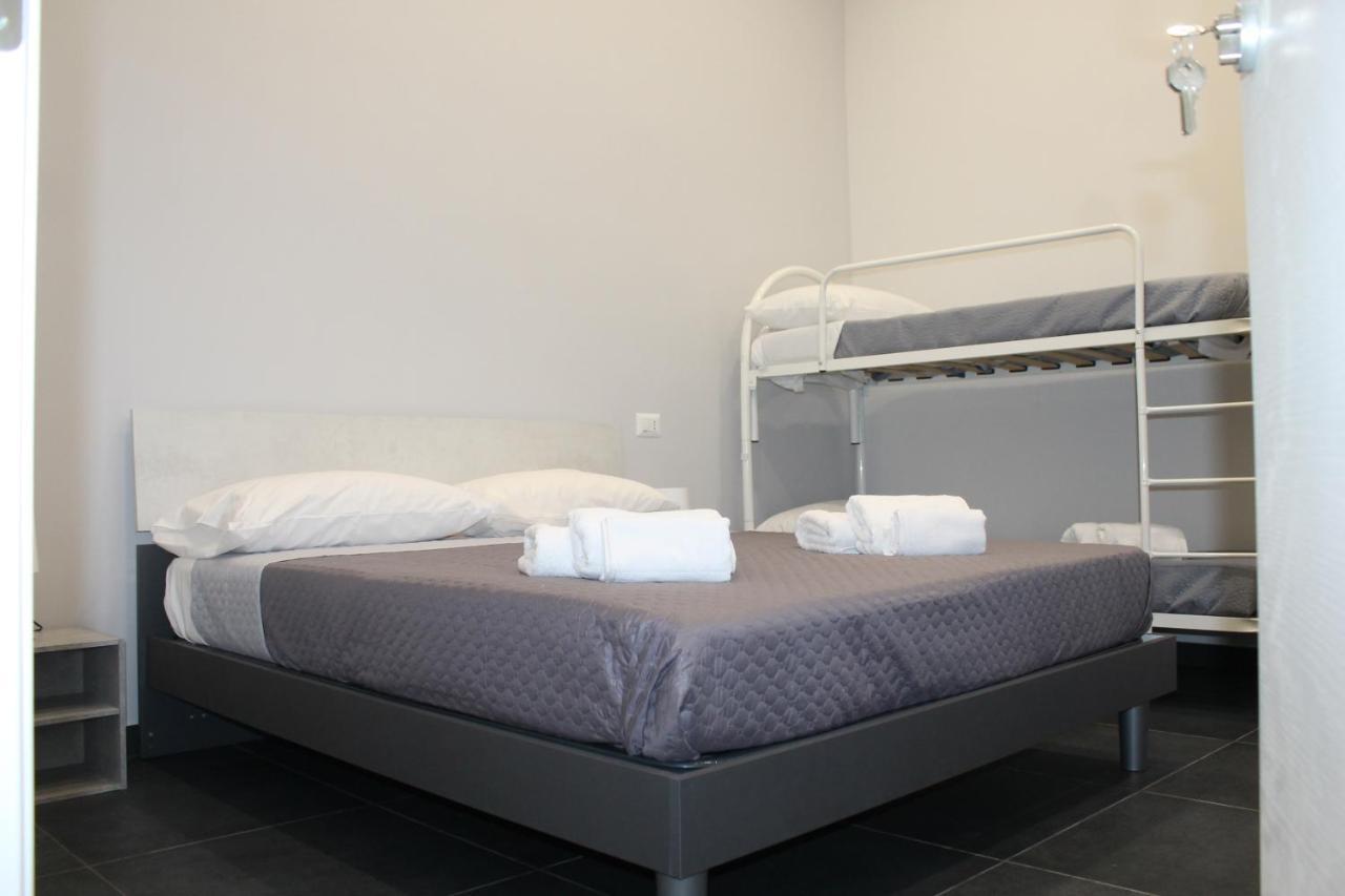 Hotel Civico Sedici à Naples Extérieur photo